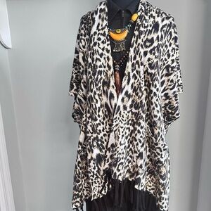 Chico's Leopard Print Cardigan Winter Weight Animal Pockets 34x36 OS Washable